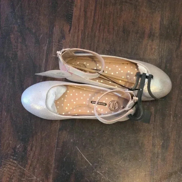 Wonder Nation Big Girl Ballet Flats with Ankle Strap - Picture 6 of 9